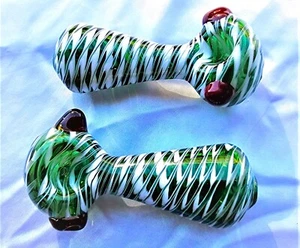 4" - 4,5" grün & weiß Perücke-Wag Muster Glas Löffel Pfeife-US-Verkäufer - Bild 1 von 2