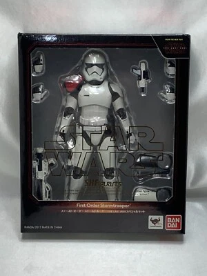 Japan Figure S.H. Figuarts First Order Stormtrooper (THE LAST JEDI) Special Set - Image 1 of 4