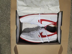 2015 Nike Air Jordan 1 Retro Low OG White Varsity Red 705329-101 Mens Size 18 - Picture 1 of 6