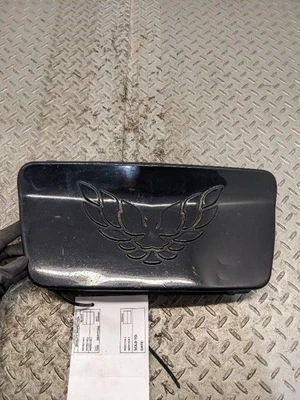 1998-2002 Pontiac Firebird Trans AM черная крышка номерного знака (передняя) 1177717 - Изображение 1 из 4