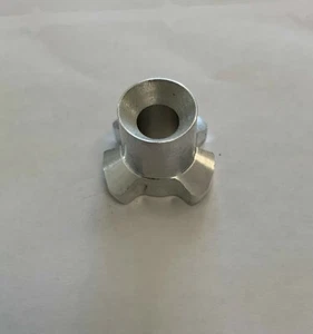 Holley 660 Center Squirter Pump Nozzle 21R714 - Foto 1 di 2