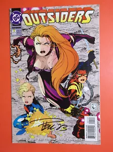 OUTSIDERS # 1 - SEHR GUTER ZUSTAND + 8,5 - SIGNIERT VON PAUL PELLETIER - OMEGA VARIANT CHAREST COVER - Bild 1 von 2