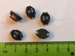Nucleo batteria potenza induttore 68uH 20% 100KHz 1.8A 0.2Ohm HM76-30680JLF 5pcs Z3698 - Foto 1 di 1