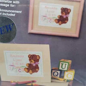 Tarjeta de punto de cruz Baby Bear - Imagen 1 de 3