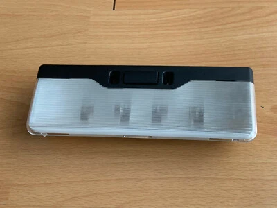 Consola de luz domo interior de fábrica OEM BMW E46 323i E83 X3 E85 Z4 Foto 1 de 4