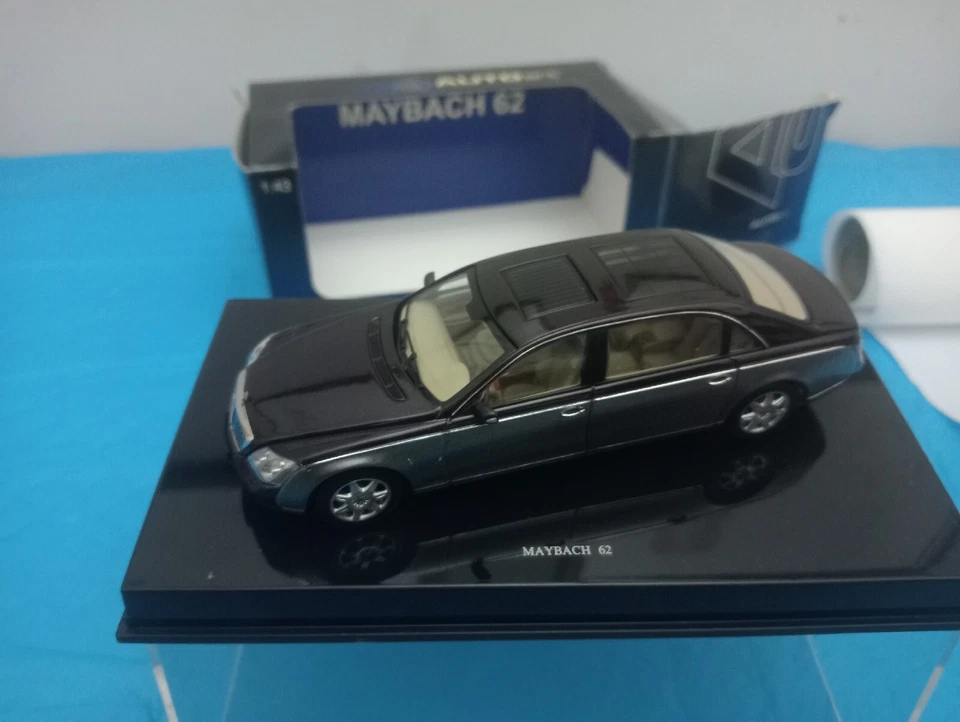 Maybach 62 scala 1/43 AUTOart - Immagine 1 di 4