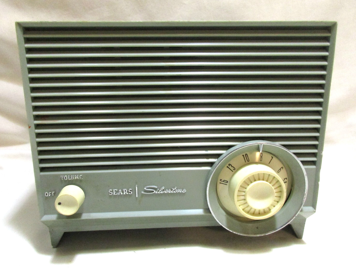 Preços baixos em Rádio Antigo Silvertone | eBay Preços baixos em Rádio Antigo Silvertone | eBay