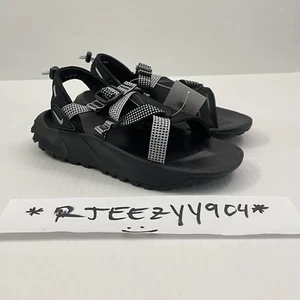 $70 sandalo donna taglia 8 Nike Trail Oneonta nero cinturino escursionismo DJ6602-001 - Foto 1 di 13