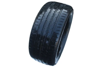 1x Sommerreifen NEXEN 275/35 ZR20 - Bild 1 von 3