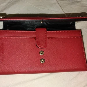 Cartera Tong Guang para mujer roja 21 ranuras para tarjetas 9 puntos de efectivo RN #134074 - Imagen 1 de 11