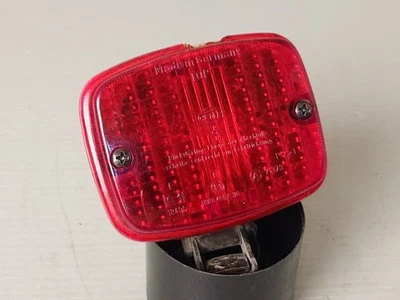 Faro antiniebla trasero VW/Porsche, P21W, Hella Alemania, USADO, para piezas o reconstrucción Foto 1 de 4