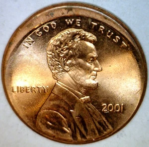 2001 ERROR OFF CENTER Lincoln Cent NICE Unc. / BU RED O/C Coin NR AUCTION - Picture 1 of 2