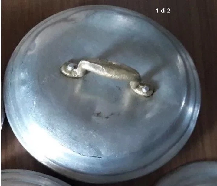 COPERCHIO IN ALLUMINIO VINTAGE VERO - Immagine 1 di 1