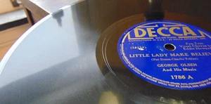 78RPM Decca 1786 George Olsen - Little Lady Make Believe / Sixty Seconds, V+VV+ - Imagen 1 de 3