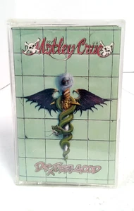 Motley Crue – Dr. Feelgood VG+ Original Elektra Cassette 1989 KICKSTART MY HEART - Picture 1 of 4