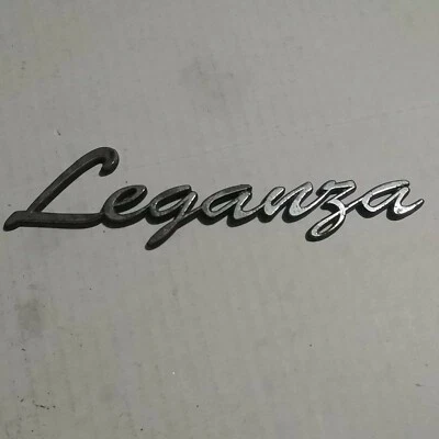 Insignia emblema automotriz Daewoo Leganza vintage - guión - 6,5" Foto 1 de 4