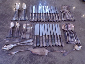 Eleganckie srebrne sztućce rokoko dla 12 osób 86 sztuk monogram lata 90-te TOP - Zdjęcie 1 z 14