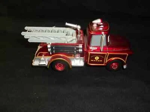 26 - Disney Store - Pixar Cars - Rescue Squad Mater Ransburg Metallic + 25 weitere - Bild 1 von 16