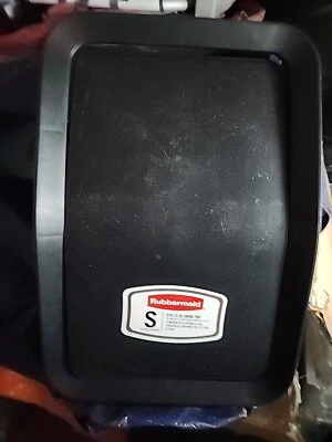 RUBBERMAID Swing Top Lid Top For 12.2 gal Square Trash Can. BRAND NEW.  - Image 1 of 2