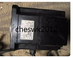 1PZ Servomotore Yaskawa SSGMP-02A8YR11 in buone condizioni - Foto 1 di 3