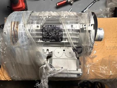 Nord Drivesystems SK90LP/4-CUS-145TC TW, 230/460V, 2 HP, Nuevo Foto 1 de 4