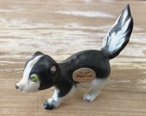 Figura de animal vintage mofeta hueso porcelana Hi Style By Bridge con pegatina - Imagen 1 de 9