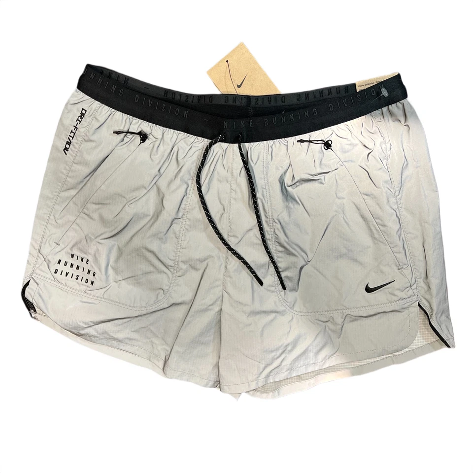 Pantalones Cortos Nike Run Division Reflectantes para Correr ADV Plateados Para Hombre Talla M FZ1123-035 Foto 1 de 4