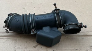 2012-2017 TOYOTA PRIUS V AIR INTAKE TUBE DUCT RESONATOR BOOT OEM 17880-37100 - Foto 1 di 6
