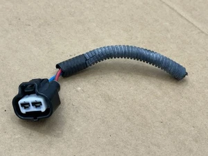2008-2022 Toyota Sequoia OEM Headlamp Light Washer Pump Connector Plug - Picture 1 of 4