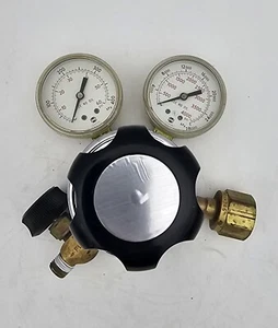 VWR Scientific Model 55850-255 Gas Regulator Valve With Gauges - Picture 1 of 5