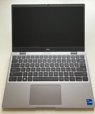 Dell Latitude 3330 13.3" i7-1195G7 8GB 512GB SSD W11 Pro Foto 1 de 4