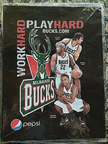 2010 NBA Milwaukee Bucks & Pepsi 1" 3 Ring Back to school Binder Bogut Redd Bell Cover