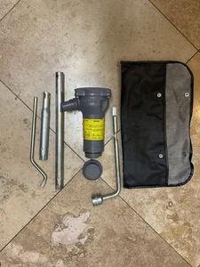 87-88-89-90-91-92-93-94-95-96 Nissan Pathfinder. Pickup D21 Tire Jack Tools OEM - Picture 1 of 9
