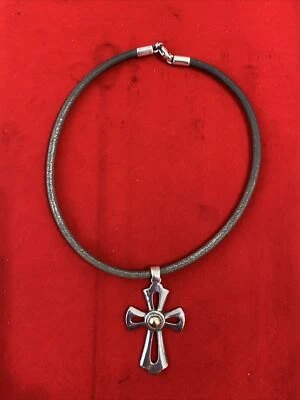 "Collar James Avery con cordón de cuero de 15,5"" plata esterlina 14K YG colgante de cruz" Foto 1 de 4