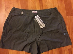 AMERICAN GIRL NWT SIZE 20 GREEN SUMMER SHORTS 100% COTTON GIRLS  - Picture 1 of 6