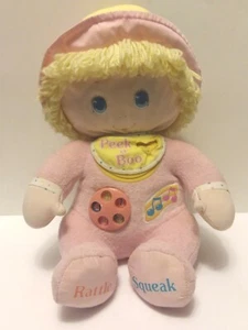 Muñeca Amtoy 1985 Peek-A-Boo chirrido sonajero rosa felpa bebé juguete actividad 14" - Imagen 1 de 15
