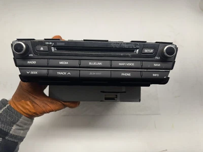 2015-2016 Hyundai Genesis Am Fm Cd Player Radio Receiver  TQ8-AT240B1AN - Image 1 of 4