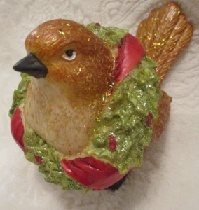 Chrismas Decor~Resin Bird with Wreath on Neck~Sparkly Figurine - Picture 1 of 8