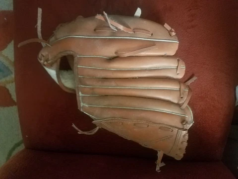 Nashville Sounds minor league batting practice glove Cover
