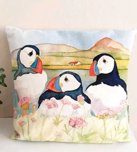 Copricuscino Emma Ball Puffin Island morbido velluto puffins luminosi reversibile 16" - Foto 1 di 4