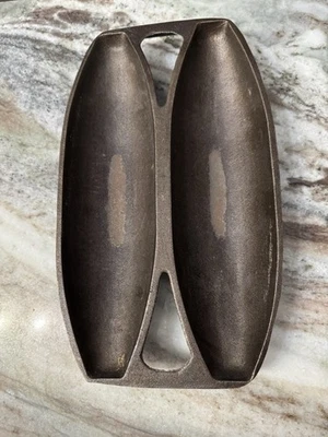 Vintage Lodge Cast Iron Double Loaf Pan French Bread Pan Vienna Roll Pan 2FB - Image 1 of 3