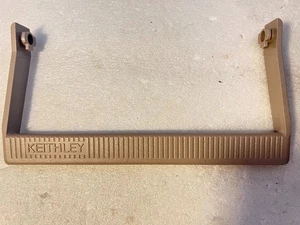Keithley 428-329 Handle for 2000/2700 Series Products beige color - Picture 1 of 2