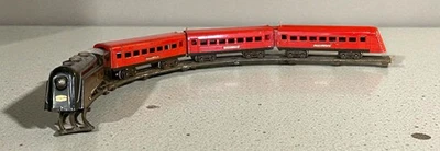 Prewar Marx O Gauge Commodore Vanderbilt Locomotive with Lionel Streamline Cars - Image 1 of 4