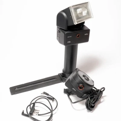 BRAUN 420 BVC Blitzgerät Blitz | Stabblitzgerät mit Kabel, Schiene u. Controller - Bild 1 von 4