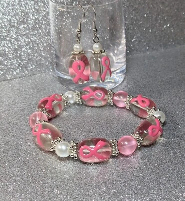 Pulseira elástica rosa clássica para conscientização do câncer de mama - Imagem 1 de 4