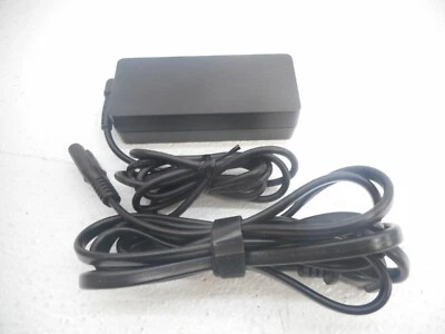 Insignia - Cargador Universal para Portátil 65W - Negro (261534) - NS-PWL965 - AVISO USADO Foto 1 de 2