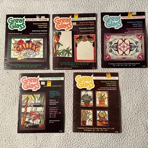 Lot Of 5 Vintage Great Glass Patterns Books Making Stained Glass Look Alikes - Picture 1 of 8
