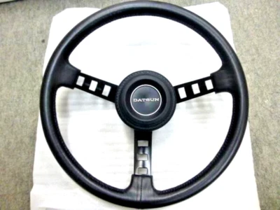 Réplica Nissan Datsun Competition Volante Datsun Horn Pad S30 S130 240Z Foto 1 de 3