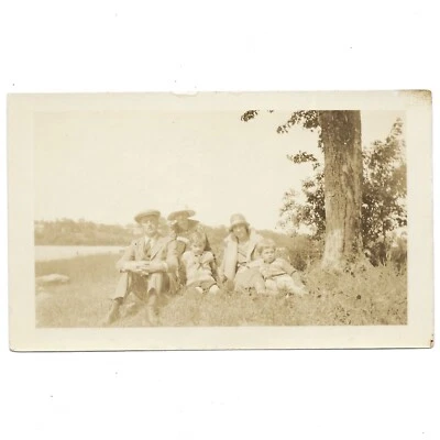Antique Photo Cute Young Family On Lake Yorktown Heights NY 1920 Old Snapshot - Image 1 of 4