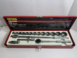 Juego de enchufes de accionamiento Stanley Professional 18 piezas 1/2" con caja de acero 86-936 - Imagen 1 de 17
